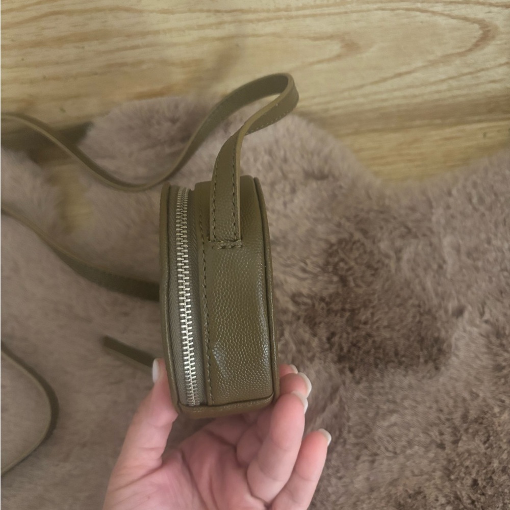 Mini Round Shoulder Bag - Picture 4 of 9